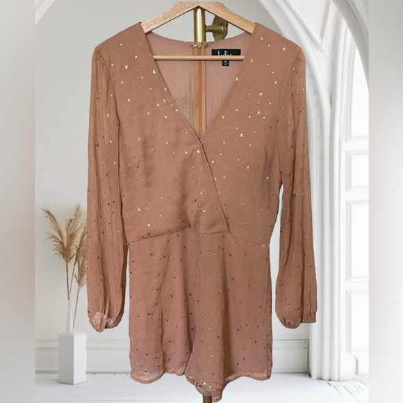 NWT Whimsical Dreams Blush Star Print Surplice Romper M - Picture 2 of 16